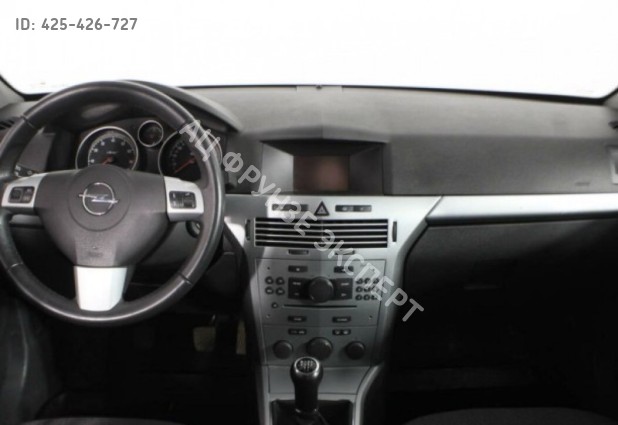 Автомобиль Opel, Astra, 2012 года, МТ, пробег 104996 км